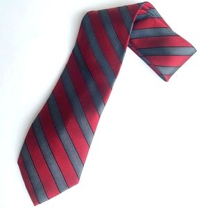 Dark Red and Gray Patterned Van Heusen Tie